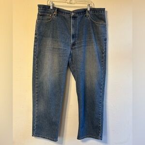 Levi’s 550 Classic Relaxed Fit Medium Wash Blue Jeans Sz W 44  L 30